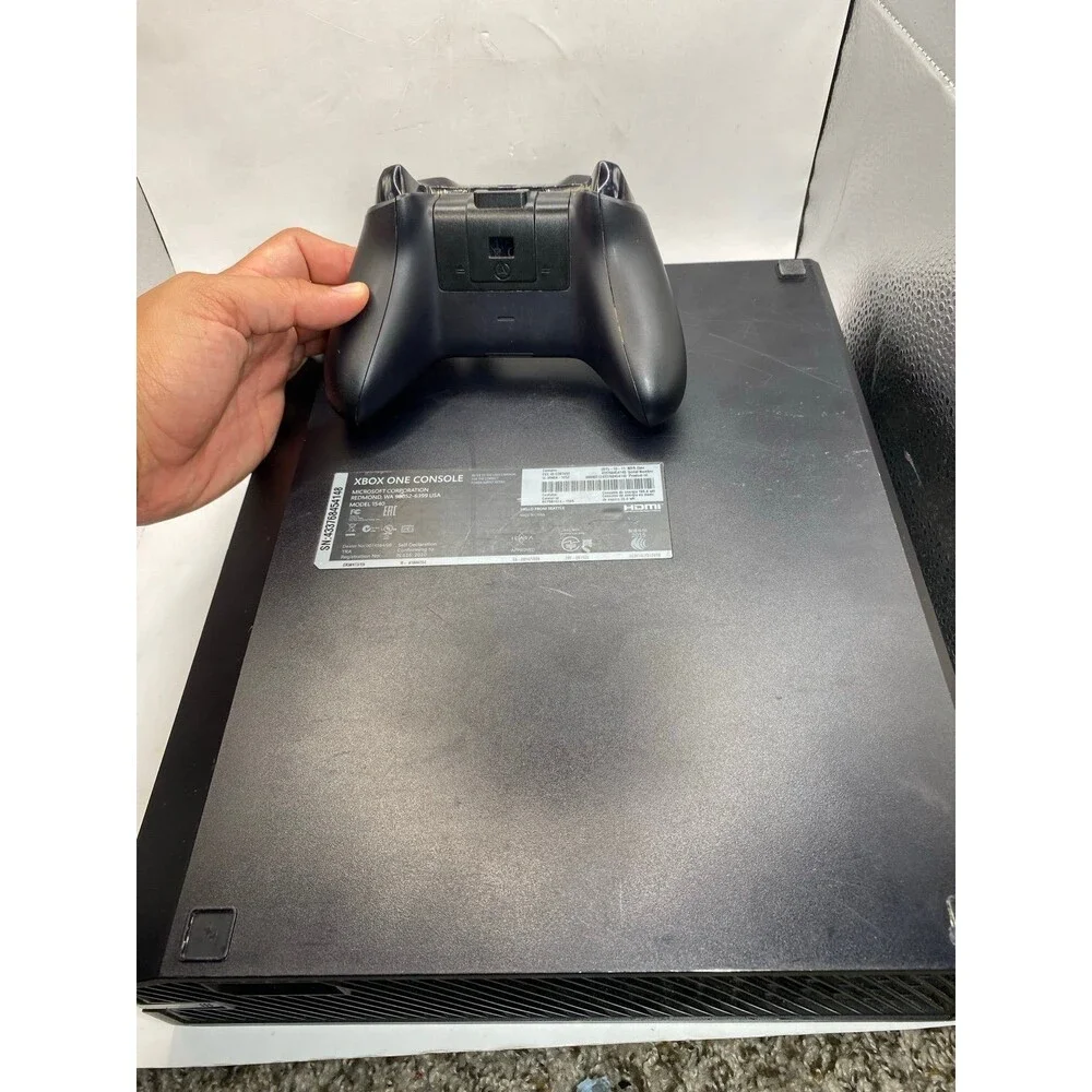 Microsoft Xbox One 500GB Console - Black Tested Works Controller w cords XB1 XOn